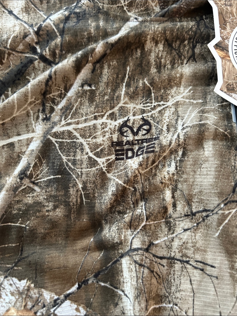 Realtree Under Armour Camouflage Light Weight Hunting Hoodie - Picture 2 of 6